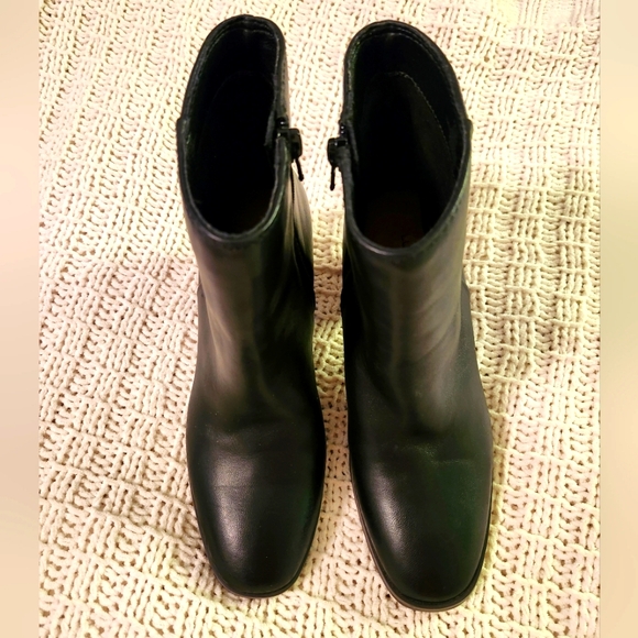 Lucky🍀Brand Block Heel Black Leather Ankle Boots, size 6.5 / 37 - Picture 5 of 6